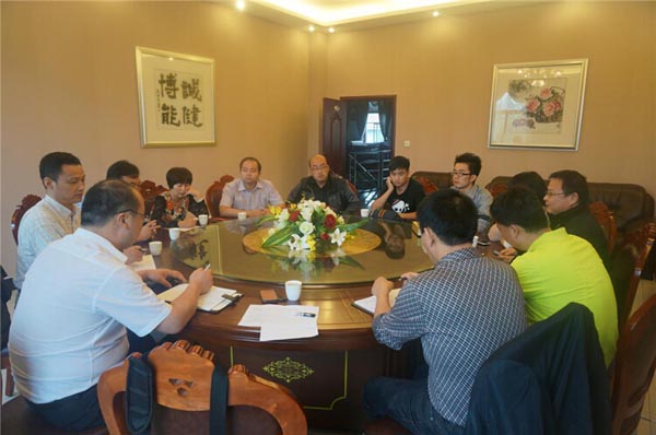 教职工伙食管理委员会本学期第一次会议举行