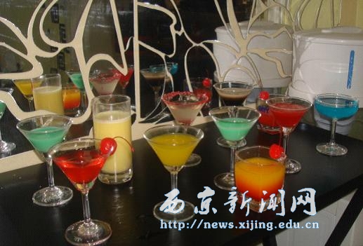 中级调酒师职业资格认证考试举行