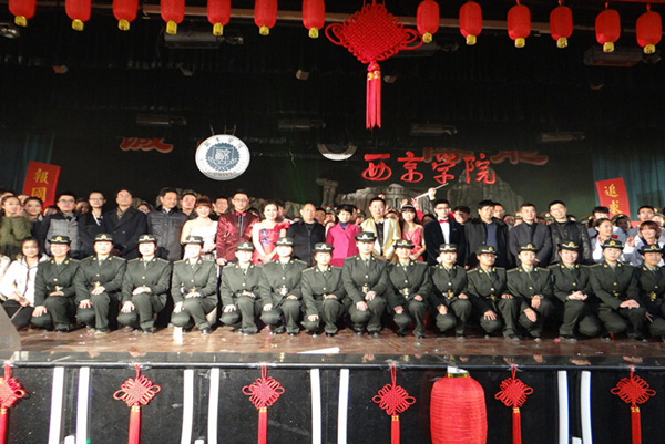 我校2015年迎新年大型文艺晚会举行