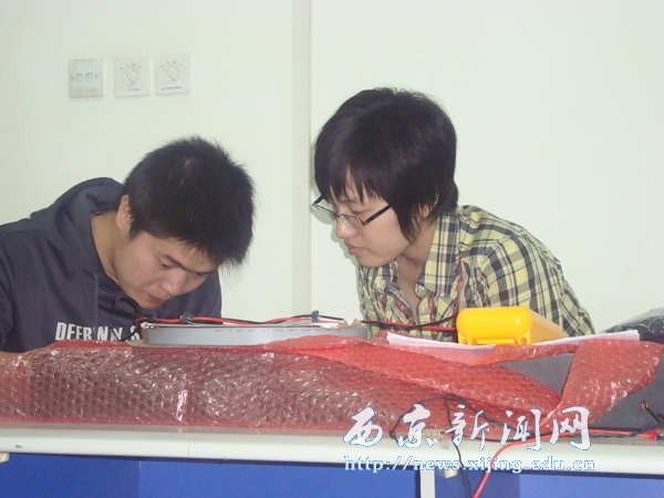 【机电工程系】学生生产LED显示屏纪实