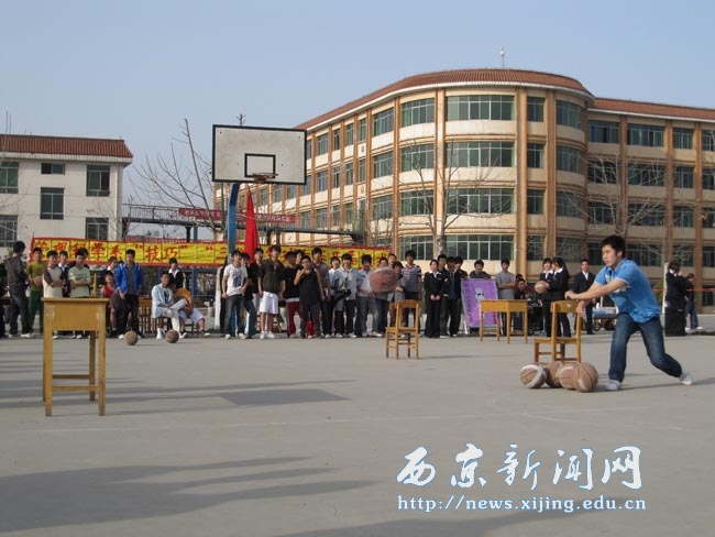 【管理科学系】举行篮球赛