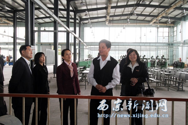 陈晖一行来我校检查指导工作