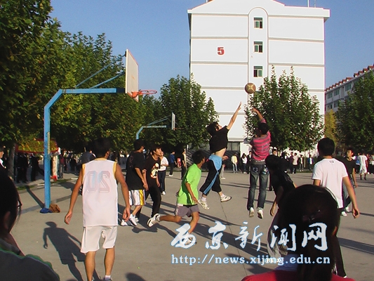 【管理科学系】举办第六届篮球联赛