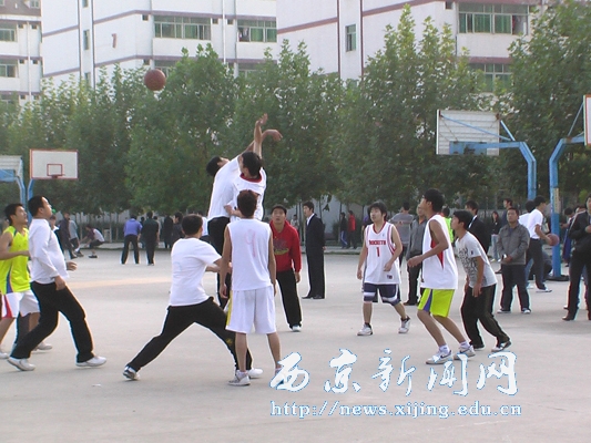 【管理科学系】举办第六届篮球联赛