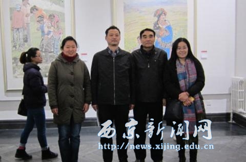 师生参观陕西中青年画展
