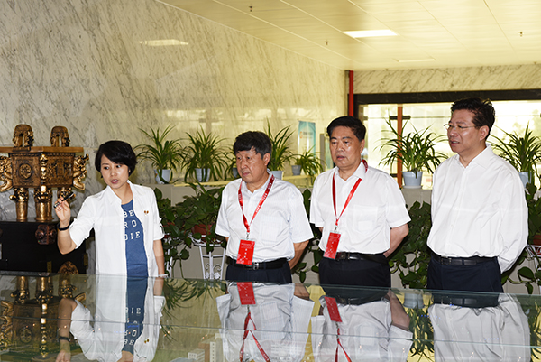 专家学者聚西安 议民办高校发展