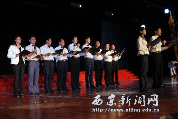 “红五月”诗歌朗诵赛又“红”西京园
