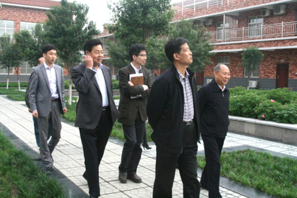 张新民到我校调研信息化工作