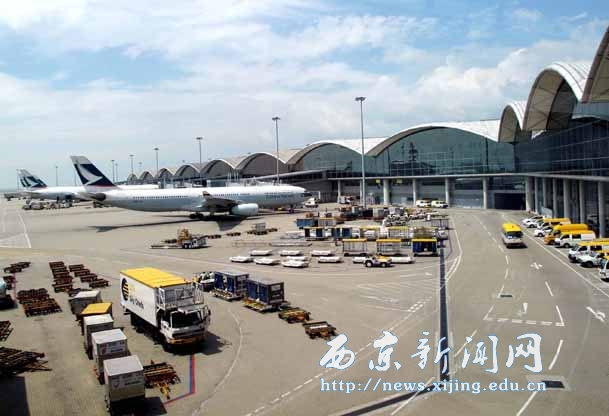 我校毕业生新加坡工作受青睐