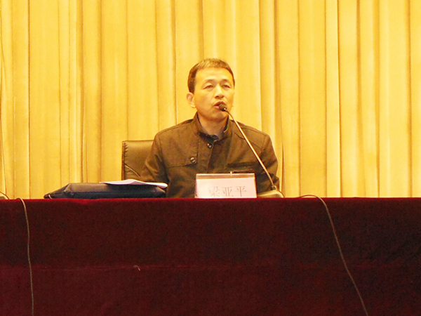 【土木工程学院】2015届毕业设计论文报告会举行