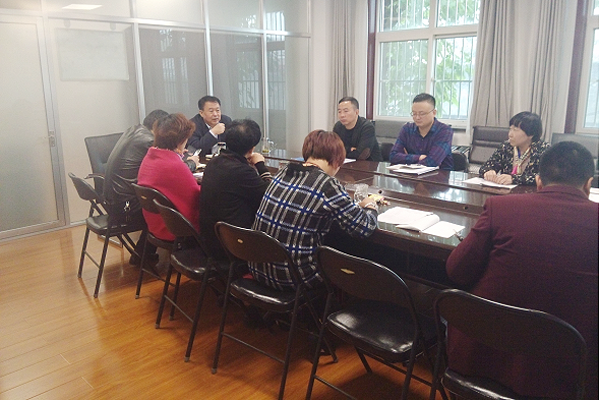 加强党的建设 提升服务能力
