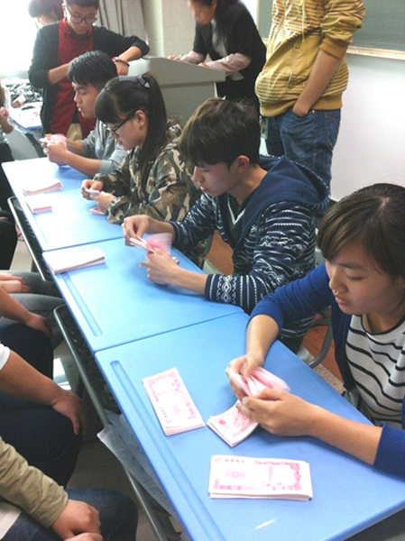 【高职二部】举行点钞技能比赛