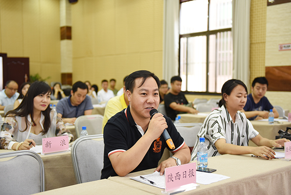 我校入选高校就业50强发布会举行