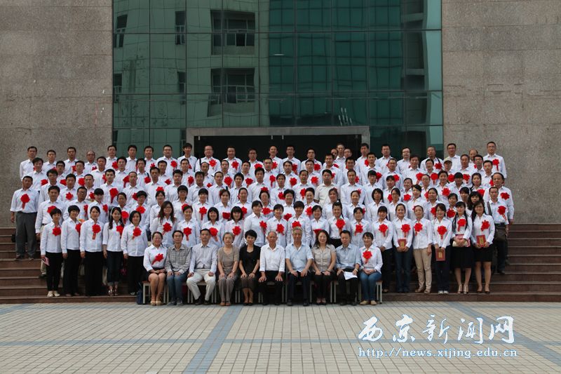 任芳：教师用辛勤和智慧成就了西京学院