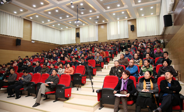 2014-2015学年第一学期中期总结会举行