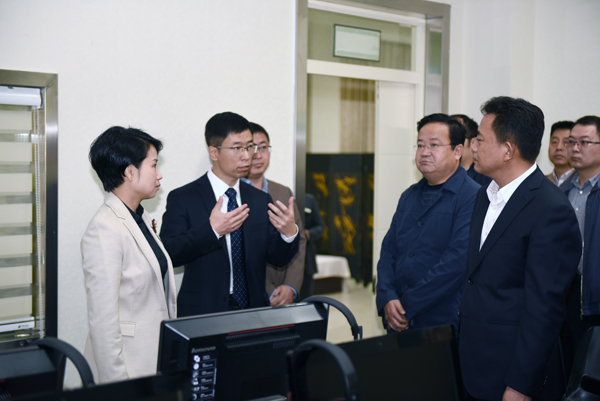 教育厅副厅长王紫贵到我校调研