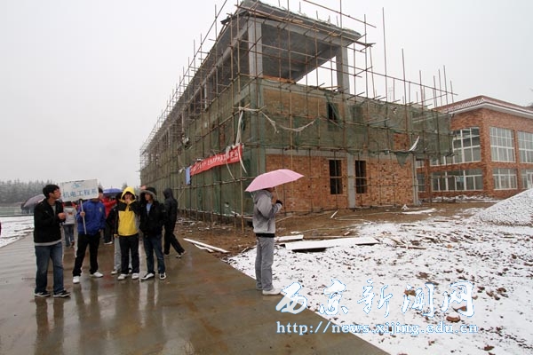 我校一号地下通道建成剪彩仪式举行