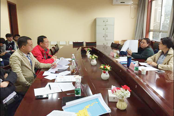 教务处举行首届毕业生简历制作大赛