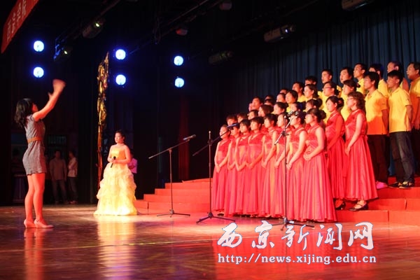 我校隆重举行“迎接建党89周年教职工大型歌咏比赛”