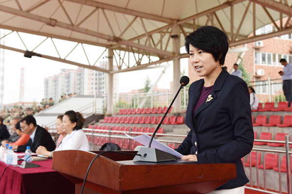 新生军训汇报表演暨开学典礼举行