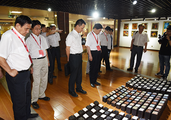 专家学者聚西安 议民办高校发展