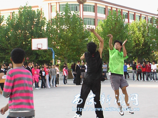 【管理科学系】举办第六届篮球联赛