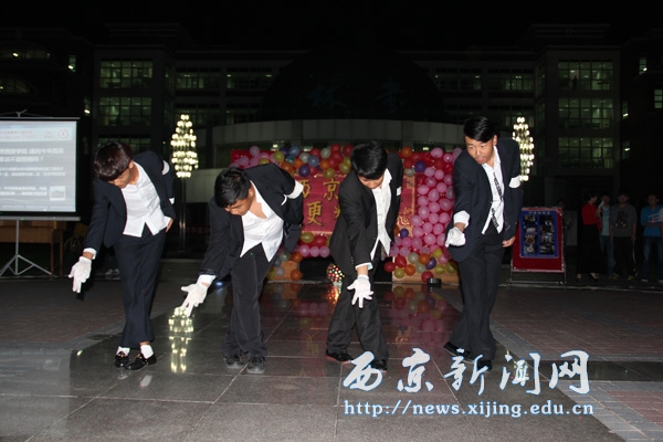 【艺术学院】2012级新生文艺晚会举行