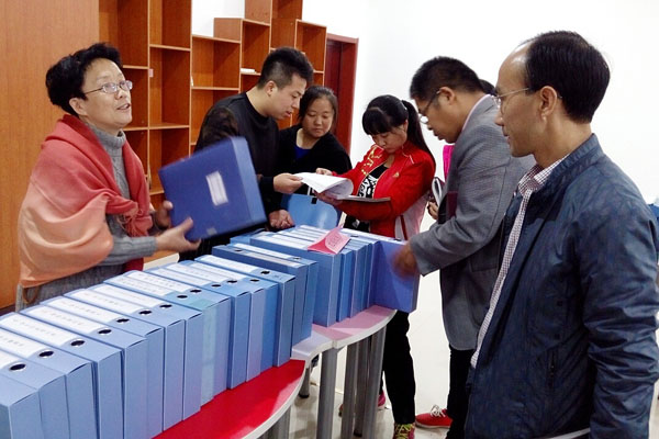 辅导员经常性工作观摩活动举行