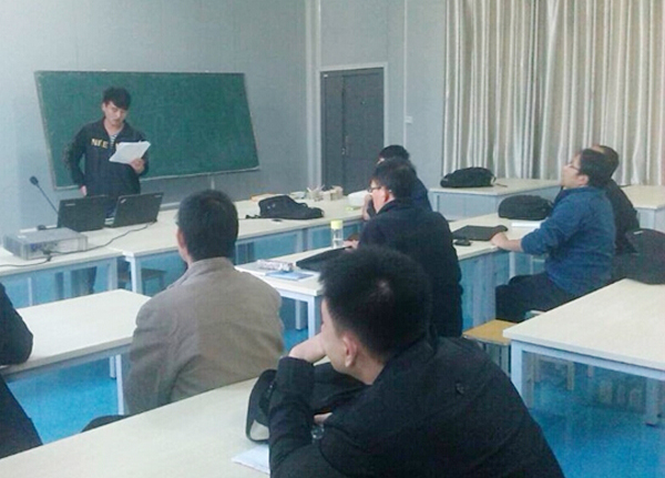 【应用理学系】应用动力系统学术团队讨论班举行