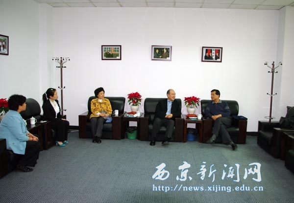 中国外交官联谊会副会长王春贵来我校考察访问并作报告
