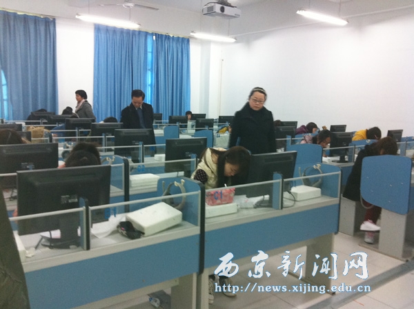 全国高校英语专八考试如期举行