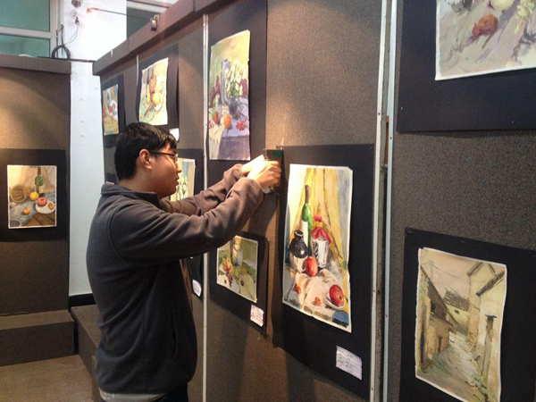 【艺术学院】13级学生举办水粉作品展