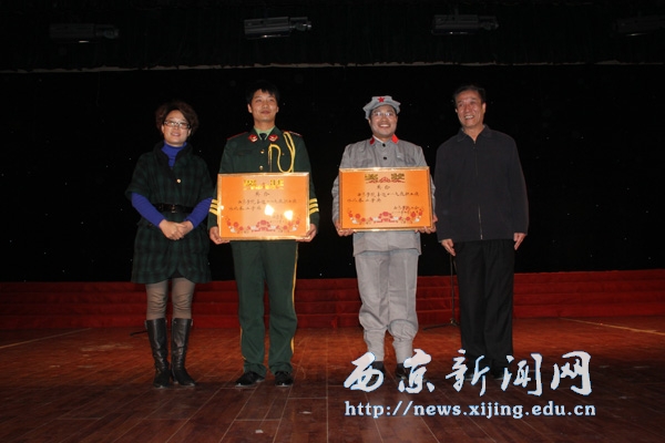 喜迎十八大教职工歌咏比赛举行