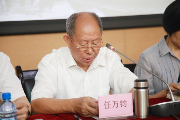 群众路线专题民主生活会通报会召开