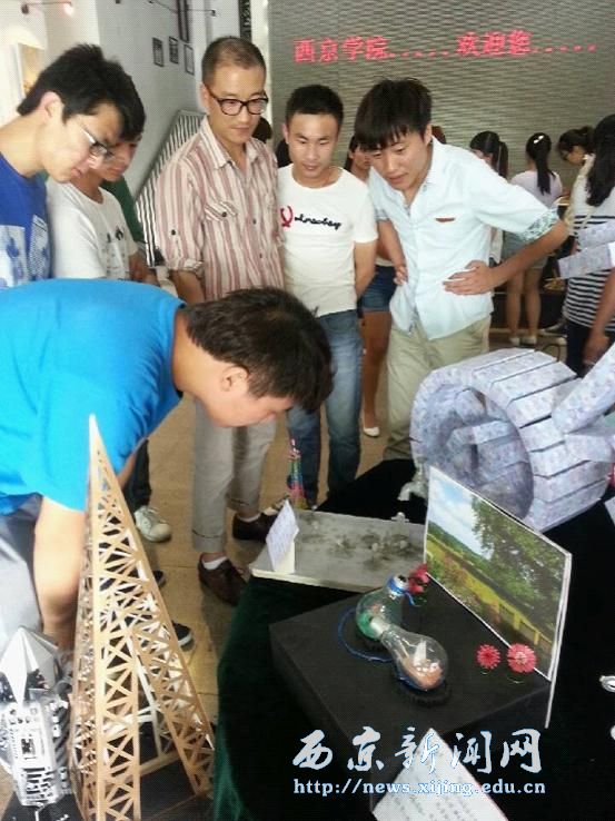 【艺术学院】学生学年作品汇报展举行