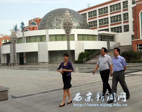长安区区委书记吕健一行来我校调研指导工作