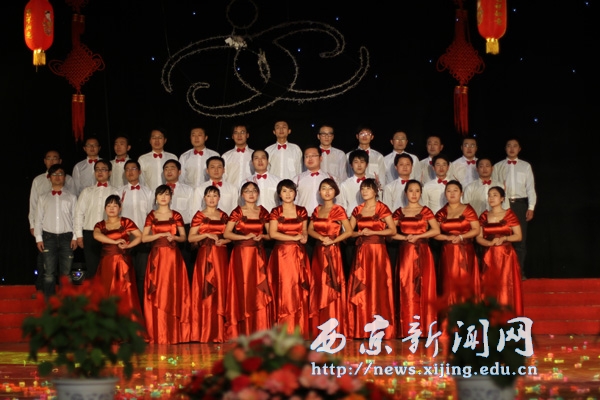 迎新年，庆元旦文艺晚会举行