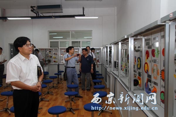 我校与陕科大举行联合培养硕士研究生签字仪式