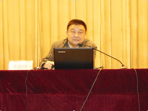 【土木工程学院】2015届毕业设计论文报告会举行