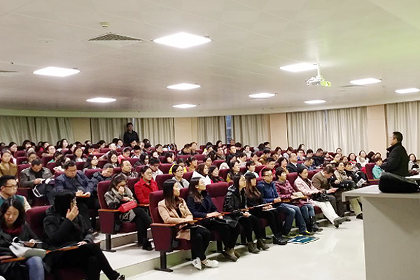 图书馆举办CNKI专题讲座