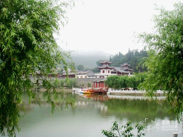我校学生参加摄影大赛获佳绩