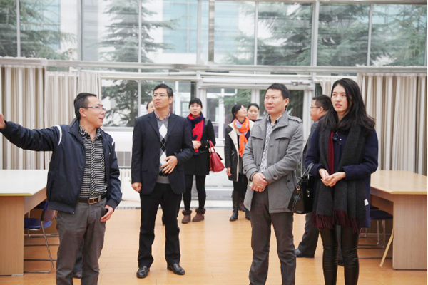 南昌理工学院一行来我校参观交流
