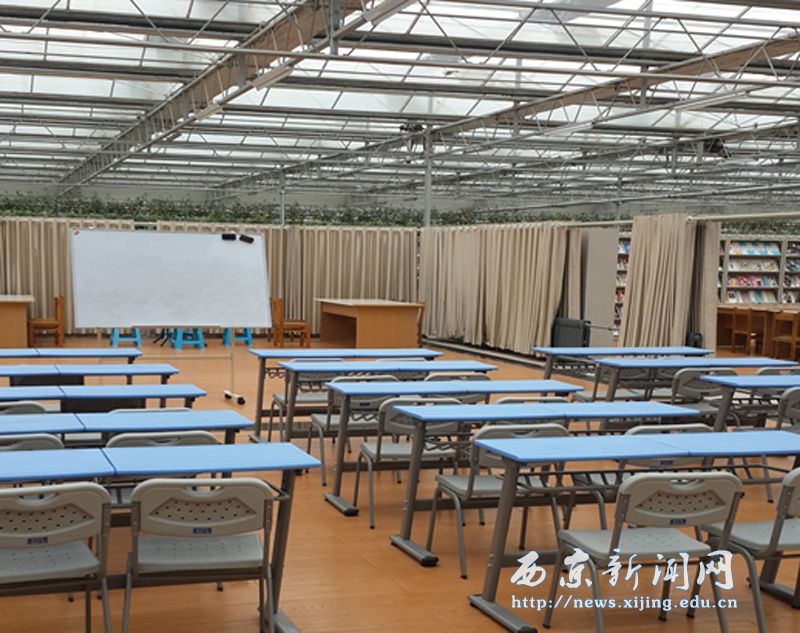 任万钧主持召开生态花房说明会