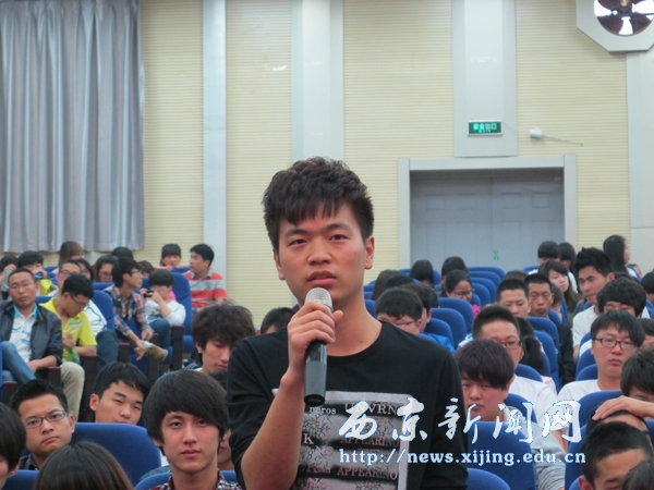 前驻俄大使李凤林与师生话中俄关系