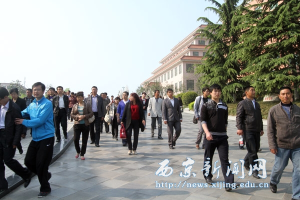 共筑家校友谊桥梁 同享西京繁荣硕果