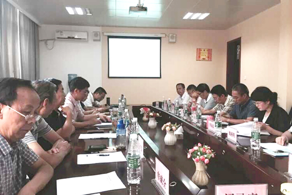 医护实验教学中心立项申报评审会举行