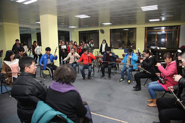 公共艺术教育中心实践选修课程学期汇报展演举行