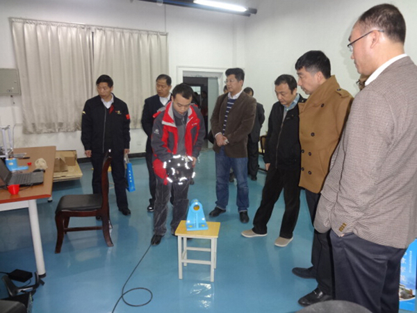 我校研究生培养期中评估通过