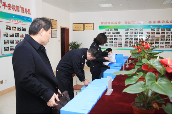 省平安校园专家组来我校复查验收