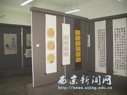 【艺术学院】美术作品展在艺舫开幕